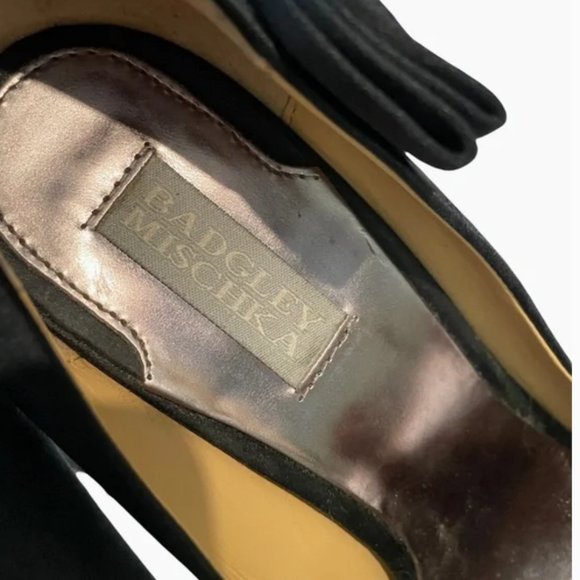 Stunning Authentic Badgley Mischka Shoes - Picture 5 of 8